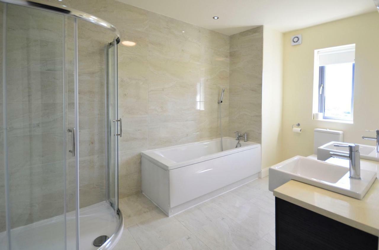 Property 260 - Moyard Kültér fotó